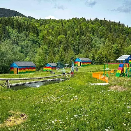 йомойо Hotel *